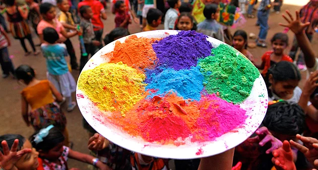 Okuyunca Şok Olcaksınız..! Dünyanın En Renkli Ülkesi Hindistan'ın Birbirinden İlginç 20 Geleneği..!