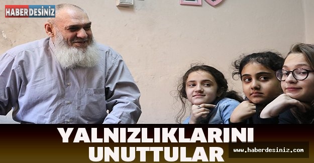 Yalnızlıklarını unuttular