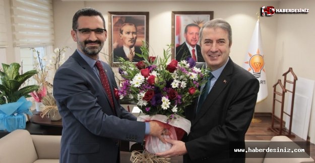 MHP’li yöneticiler AK Parti Sarıyer Teşkilatını ziyaret etti