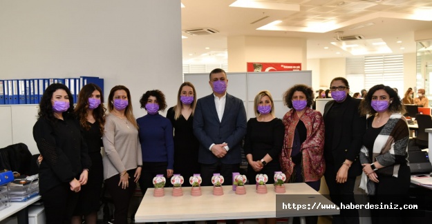Başkan BOZKURT, kadın çalışanların gününü kutladı