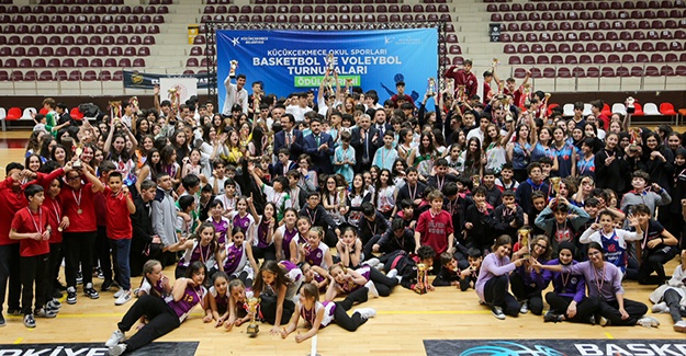 Küçükçekmece’de okul sporları ödül töreni gerçekleştirildi