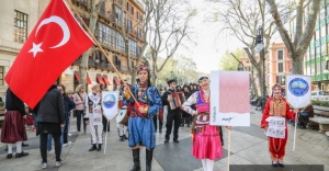 Halk Dansları Türkiye'yi Temsil Ediyor