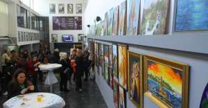 Karma Resim Sergisi Hasan Ali Yücel Kültür Merkezi’nde Açıldı