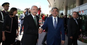 Gül'e yakın isimden Kılıçdaroğlu'na olay sözler: Ne kadar saçma olursa olsun cevap veriyor