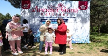 "Sultangazi Belediyesi, Anne-Çocuk Pikniğiyle Anneler Günü'nü Kutladı"
